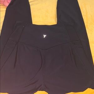 High Waisted Old Navy Active Leggings (w/pockets!)
